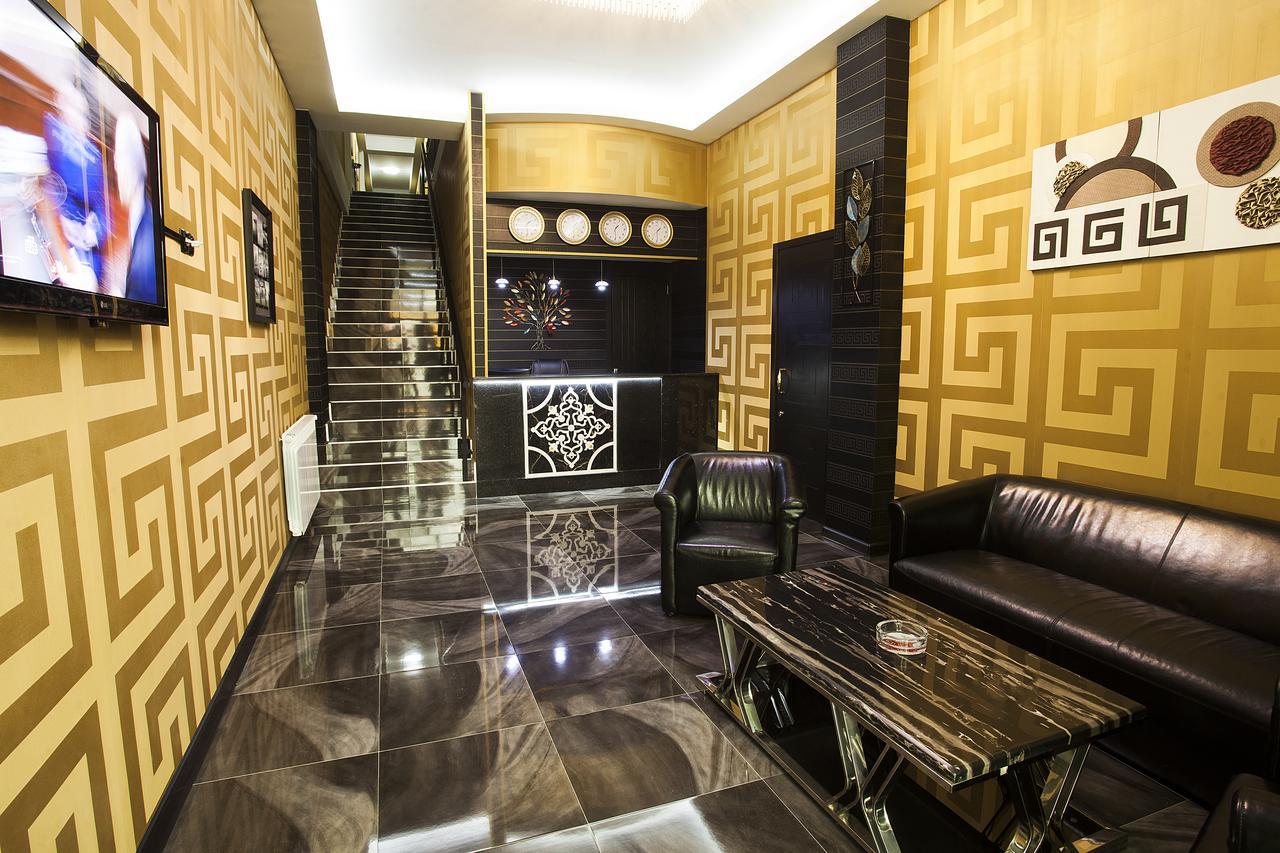 Lords Hotel Tbilisi Exterior foto